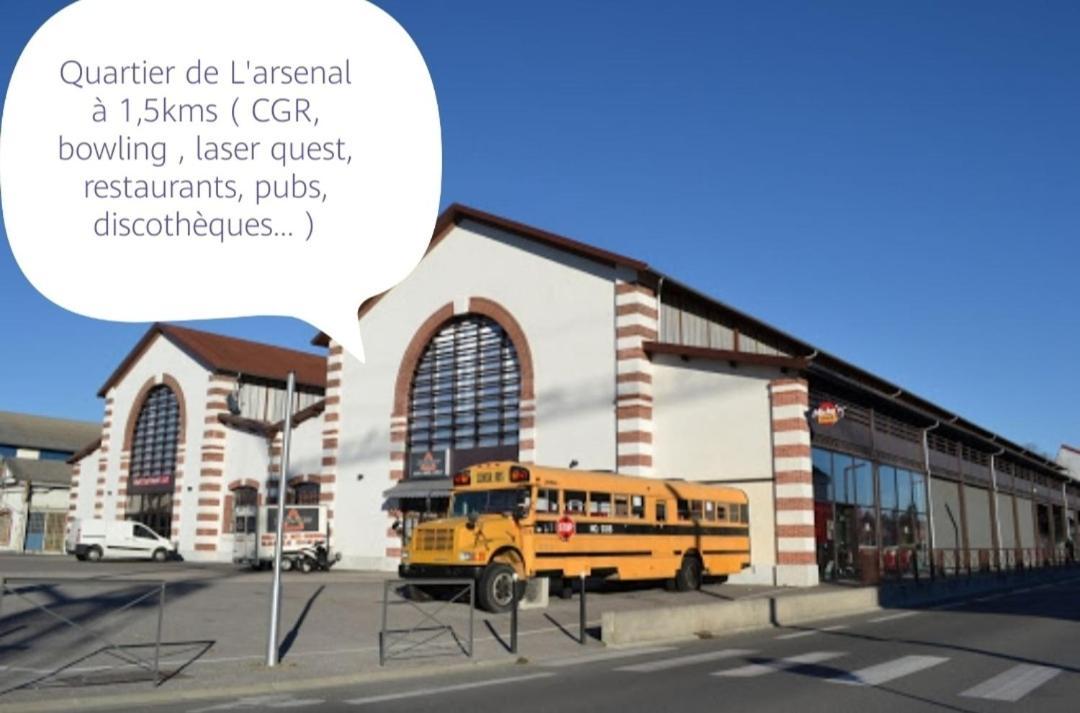 L'Appartement 7 - Centre Ville-Parking-Tv-Wifi Tarbes Exteriér fotografie